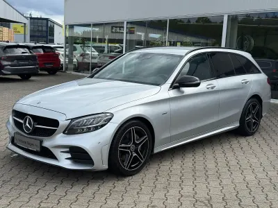 Gebraucht Mercedes C220 AMG 194 PS (142 kW) 2021 Silber Kombi