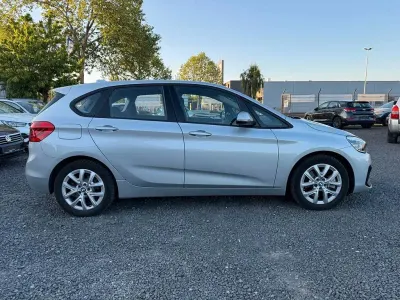 Gebraucht BMW 225 Active Tourer Advantage 136 PS (100 kW) 2020 Silber Van / Kleinbus