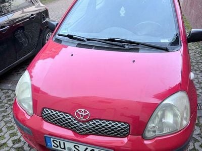 Gebraucht Toyota Yaris Edition 65 PS (47 kW) 2005 Rot Limousine