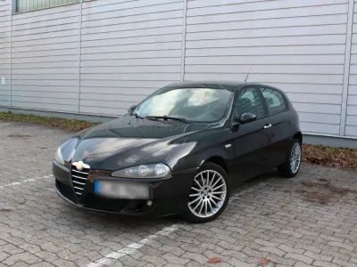 Gebraucht Alfa Romeo 147 105 PS (77 kW) 2006 Schwarz Kleinwagen