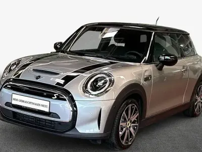 Gebraucht Mini Cooper SE Classic 135 kW (184 PS) 2023 Silber Kleinwagen