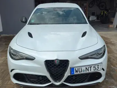 Gebraucht Alfa Romeo Giulia Quadrifoglio 510 PS (375 kW) 2017 Weiß Limousine