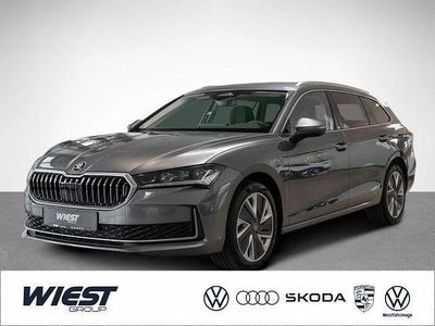 Neu Skoda Superb Selection 193 PS (141 kW) 2026 Graphitegrau metallic Kombi