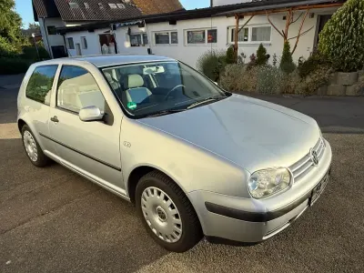Gebraucht VW Golf IV Basis 102 PS (75 kW) 2001 Silber Limousine