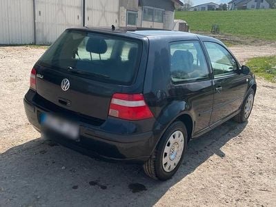Gebraucht VW Golf VII 86 PS (63 kW) 2017 Schwarz Kleinwagen