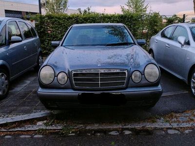 gebraucht Mercedes E240 w210