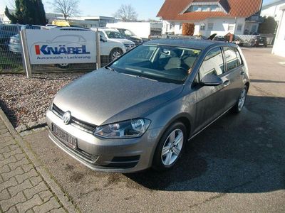 Grau Gebraucht 2014 VW Golf VII Comfortline Limousine | 9.990 € (Fairer Preis)