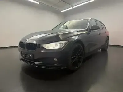Usata BMW 320 Comfort Edition 184 CV (135 kW) 2013 Nero Station wagon