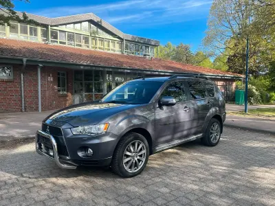 Brugt Mitsubishi Outlander 177 HK (130 kW) 2011 Grå SUV