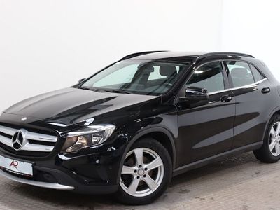 Mercedes GLA220