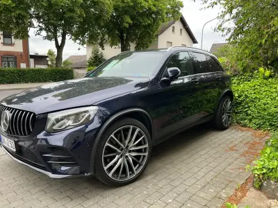 Gebraucht Mercedes GLC250 AMG 204 PS (150 kW) 2018 Blau SUV