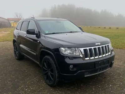 Usata Jeep Grand Cherokee Overland 241 CV (177 kW) 2012 Nero SUV
