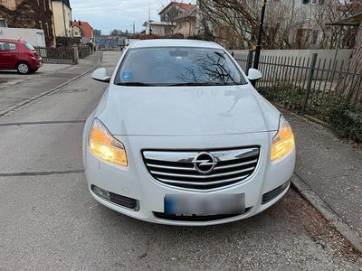 Usado Opel Insignia Eco 120 HP (88 kW) 2012 Branco Sedan