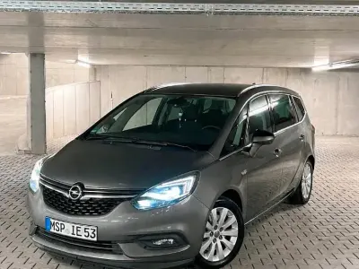 Używany Opel Zafira 170 KM (125 kW) 2017 Szary Minivan