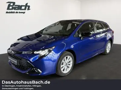 Używany Toyota Corolla Business Edition 197 KM (144 kW) 2025 Niebieski Kombi
