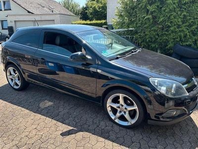 Opel Astra GTC