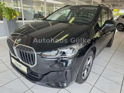 Gebraucht BMW 218 136 PS (100 kW) 2025 Black sapphire metallic Van / Kleinbus