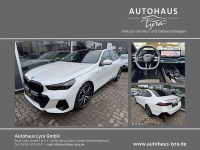 Weiß Gebraucht 2025 BMW 520 M Sport Limousine | 62.880 €