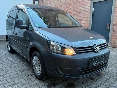Begagnad VW Caddy Trendline 86 HK (63 kW) 2014 Grå Minibuss