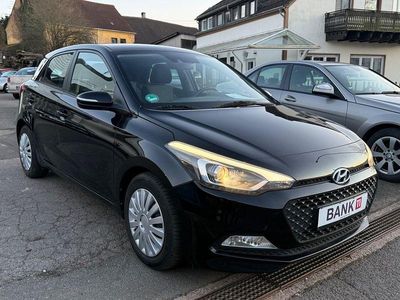 Gebraucht Hyundai i20 Intro Edition 84 PS (61 kW) 2014 Schwarz Kleinwagen