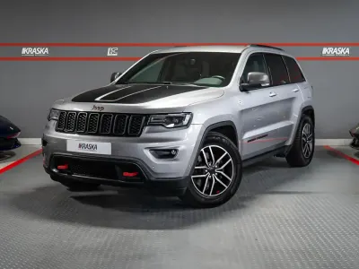 Gebraucht Jeep Grand Cherokee Trailhawk 250 PS (183 kW) 2019 Billet silver metallic clear coat SUV
