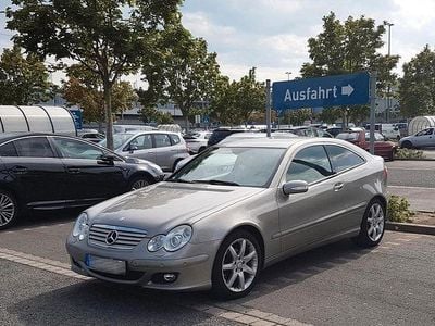 Gebraucht Mercedes C220 Sport Edition 150 PS (110 kW) 2006 Silber Coupé