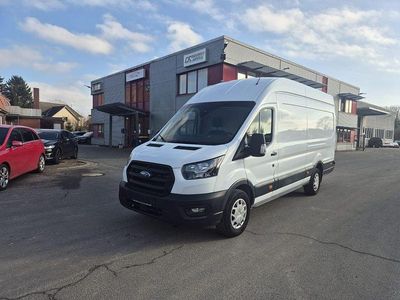 Gebraucht Ford Transit Trend 131 PS (96 kW) 2022 Weiß Limousine
