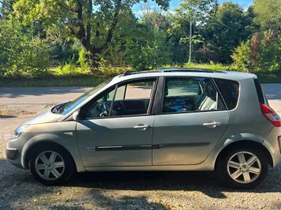 Gebraucht Renault Mégane II 135 PS (99 kW) 2004 Silber Kleinwagen