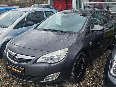 Gebraucht Opel Astra 140 PS (102 kW) 2013 Grau Kombi