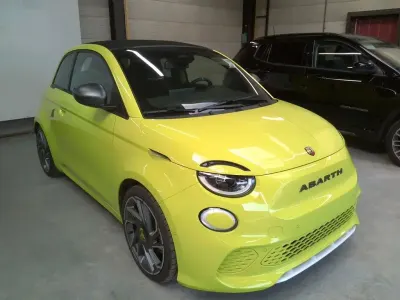 Gebraucht Abarth 500C Turismo 114 kW (155 PS) 2023 Grün Cabrio