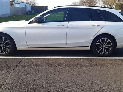 Gebraucht Mercedes C300 Avantgarde 245 PS (180 kW) 2016 Weiß Kombi