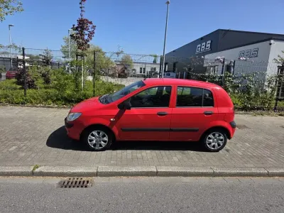 Usata Hyundai Getz 67 CV (49 kW) 2008 Rosso Utilitaria