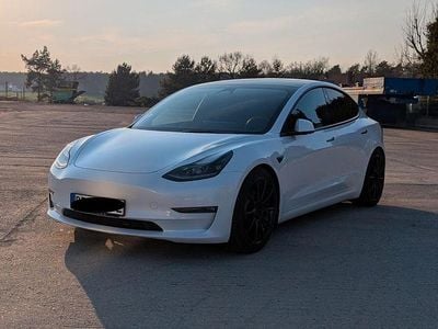 Gebraucht Tesla Model 3 Long Range RWD 208 kW (283 PS) 2023 Weiß Limousine