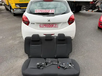Gebraucht Peugeot 208 102 PS (75 kW) 2019 Weiß Kleinwagen
