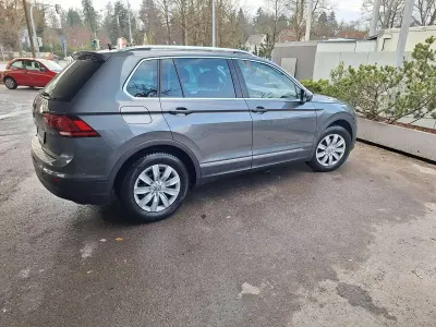 Gebraucht VW Tiguan Comfortline 150 PS (110 kW) 2019 Grau SUV