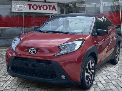 Rot Neu 2025 Toyota Aygo X SUV | 16.990 € (Guter Preis)