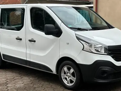 Gebraucht Renault Trafic 121 PS (88 kW) 2016 Weiß Van / Kleinbus