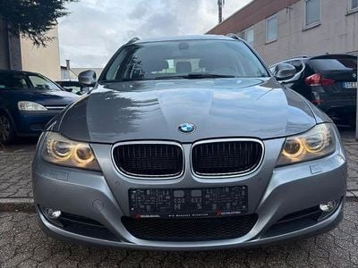 Gebraucht BMW 320 Exclusive 170 PS (125 kW) 2011 Grau Kombi
