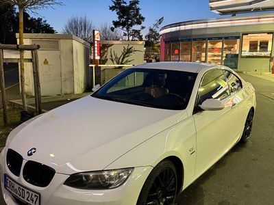 Gebraucht BMW 320 M Sport 184 PS (135 kW) 2010 Weiß Coupé