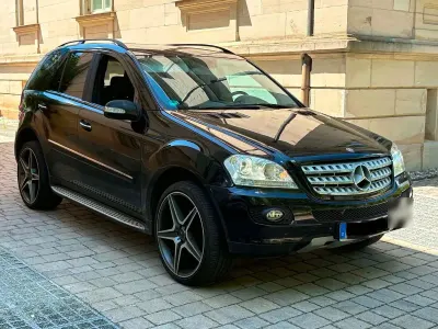 Gebraucht Mercedes ML320 224 PS (164 kW) 2007 Schwarz SUV