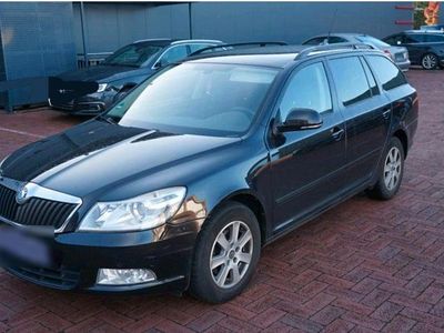 Gebraucht Skoda Octavia Elegance 122 PS (89 kW) 2009 Schwarz Kombi