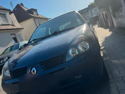 Gebraucht Renault Clio 75 PS (55 kW) 2005 Blau Kleinwagen