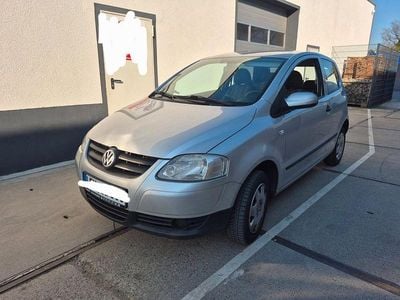 Gebraucht VW Fox 54 PS (39 kW) 2008 Silber Kleinwagen