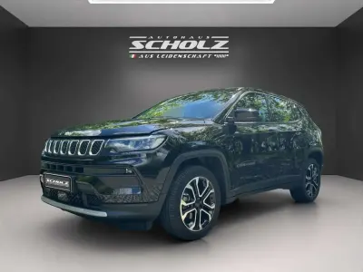 Gebraucht Jeep Compass Altitude 131 PS (96 kW) 2024 Solid black SUV