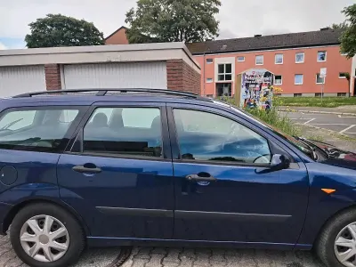 Käytetty Ford Focus 101 HP (74 kW) 2003 Sininen Farmari