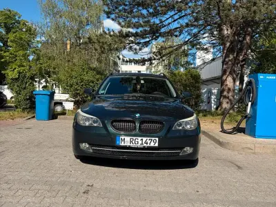 Gebraucht BMW 525 300 PS (220 kW) 2007 Grün Kombi