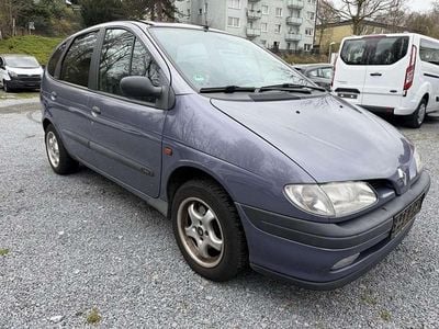 Gebraucht Renault Scénic 90 PS (66 kW) 1999 Blau, metallic Van / Kleinbus