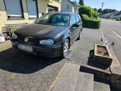 Gebraucht VW Golf IV 101 PS (74 kW) 2003 Schwarz Kombi