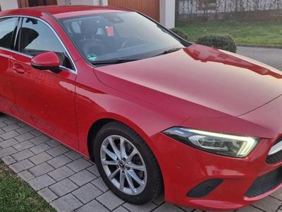 Gebraucht Mercedes A200 150 PS (110 kW) 2019 Rot Kleinwagen