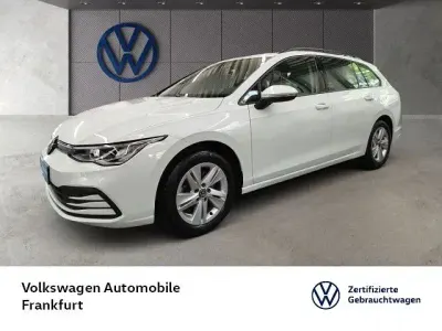 Gebraucht VW Golf VIII Life 150 PS (110 kW) 2022 Weiß Kombi